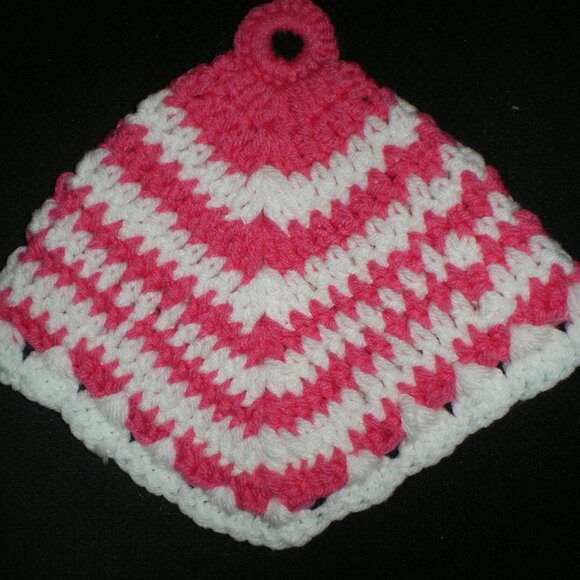 Hand Crocheted Pink White Shabby Cottagecore Potholder Set - Picture 4 of 4